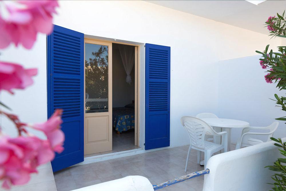 Hostal Mayans Ес Пухолс Екстериор снимка