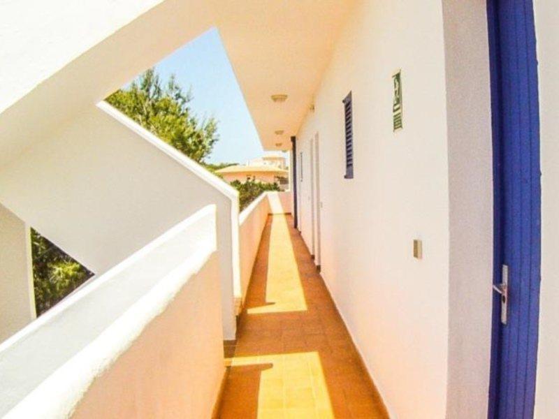 Hostal Mayans Ес Пухолс Екстериор снимка