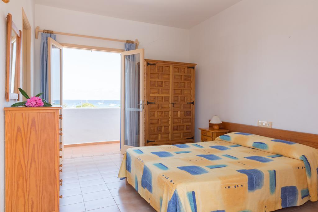 Hostal Mayans Ес Пухолс Екстериор снимка