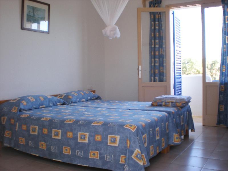 Hostal Mayans Ес Пухолс Екстериор снимка