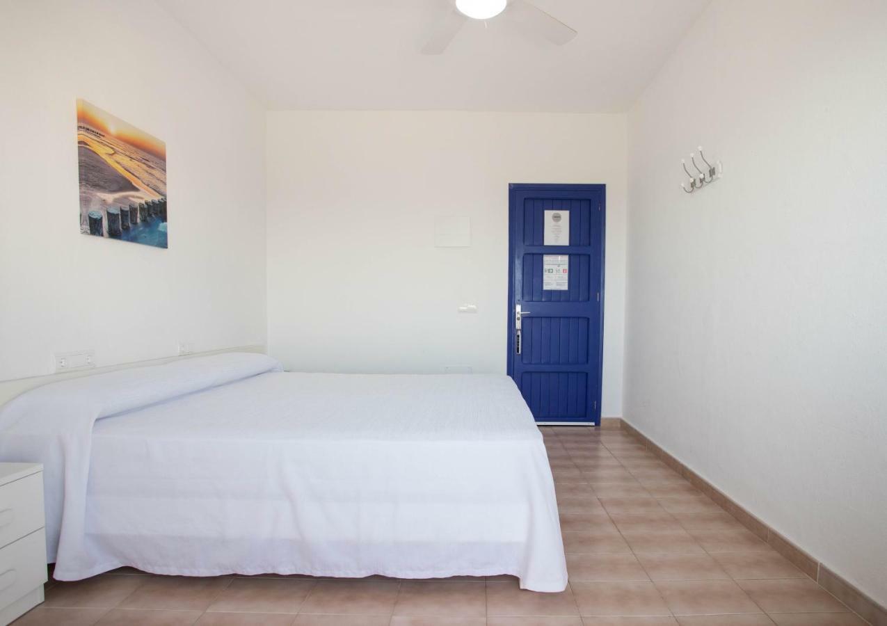 Hostal Mayans Ес Пухолс Екстериор снимка